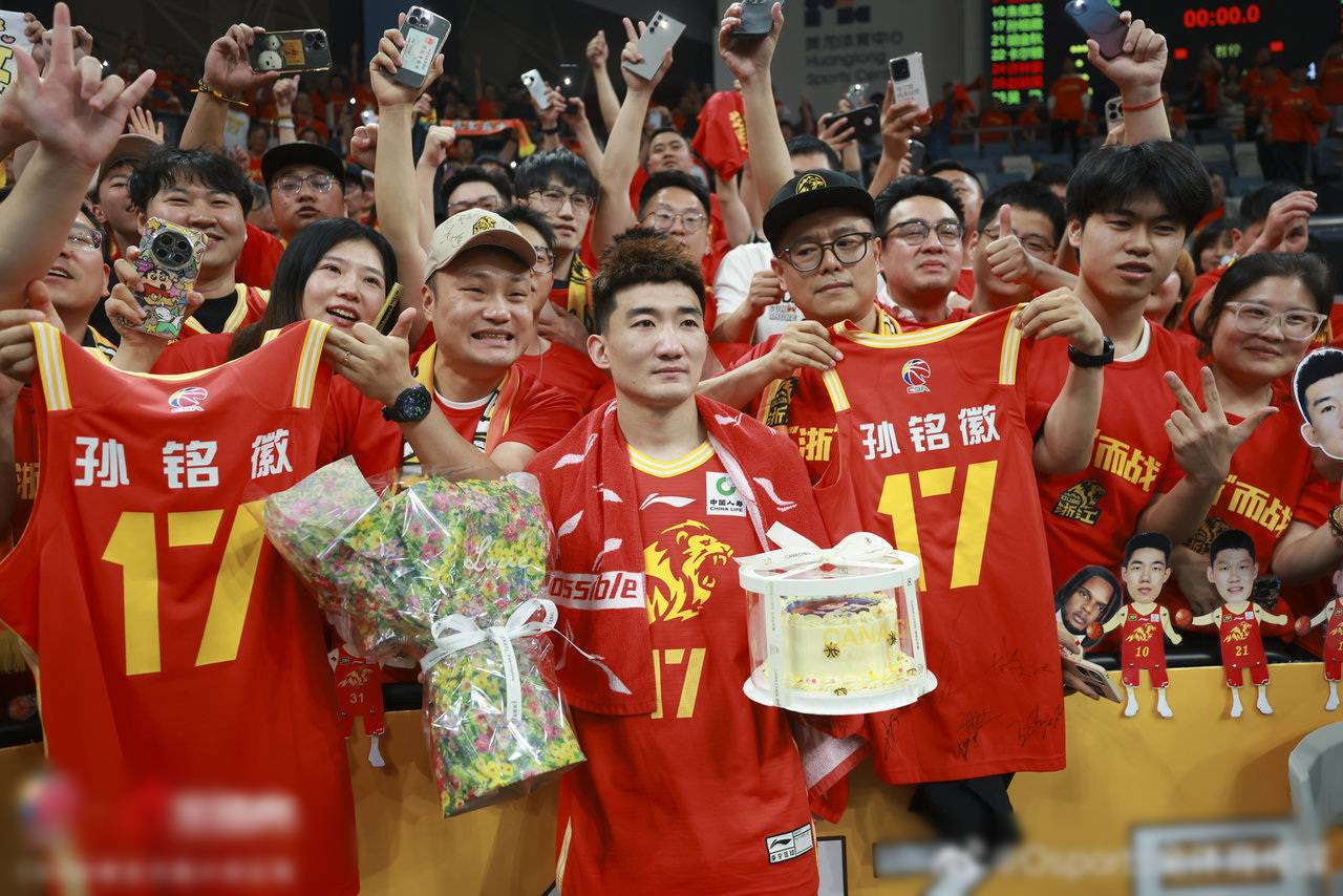 米兰体育平台 -风云突变！广厦男篮今晚门线救险，社区盾版图或变，引发热议，球探报告显示潜力的简单介绍