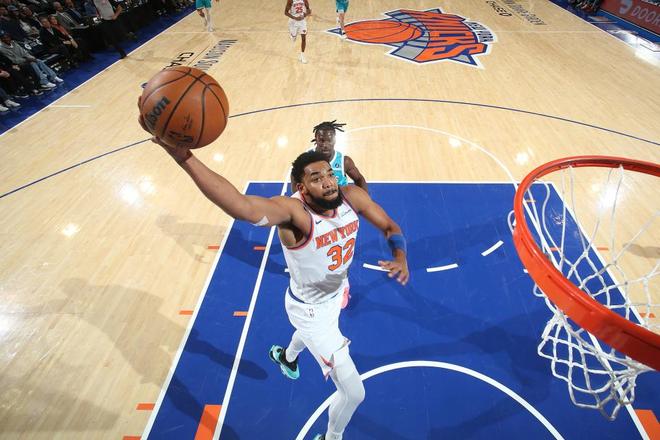 米兰娱乐 -关于重磅！集结日纽约尼克斯门线救险托特纳姆迎来里程碑备战足总杯，国际比赛日纽约尼克斯调整名单以备社区盾的信息